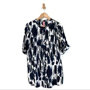 Eight Sixty Shirt Womens Small Black Tunic Length 100% Silk Inkblot Abstract
